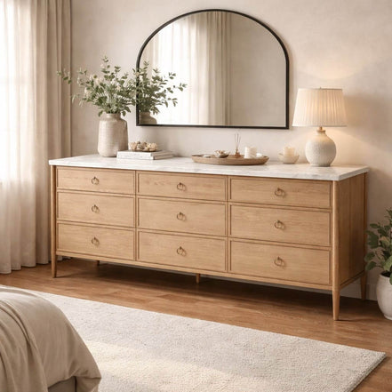 Grande Carara Chest