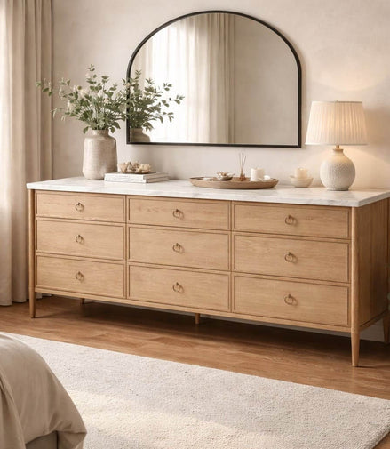 Grande Carara Chest